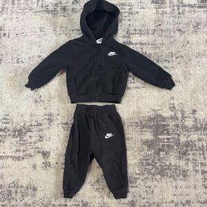 Nike Toddler Black Sweatsuit